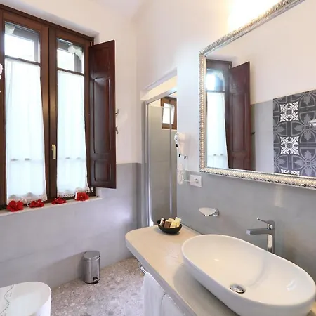 Porta Di Mezzo Luxury & 2* Taormina