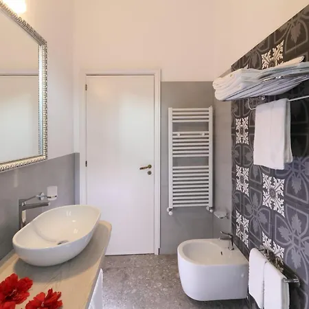 Pensjonat Porta Di Mezzo Luxury 2*